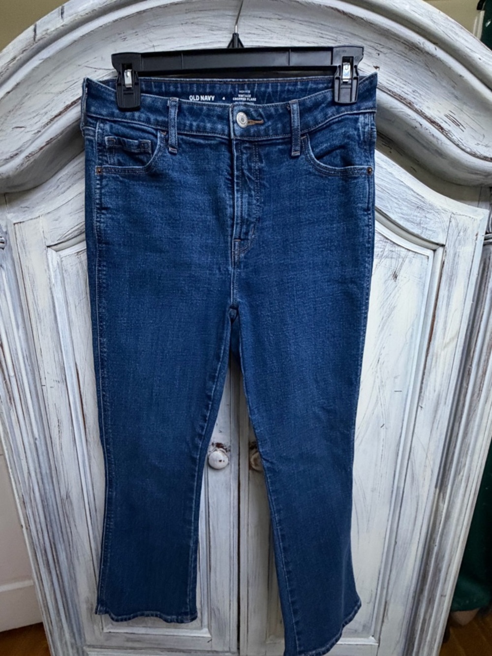 Old Navy High Rise Cropped Flare Jeans Size 4 Medium Wash Vintage Style Denim